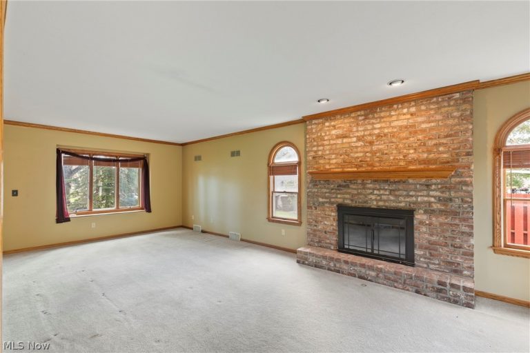 7902 Kerrybrooke Trail, Poland, OH - Photo 4