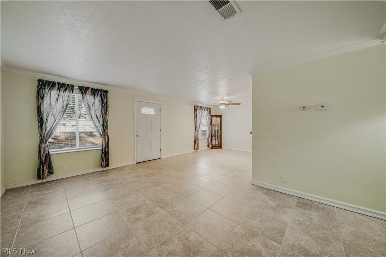 1651 Mentor Avenue #1908, Painesville Twp, OH - Photo 4