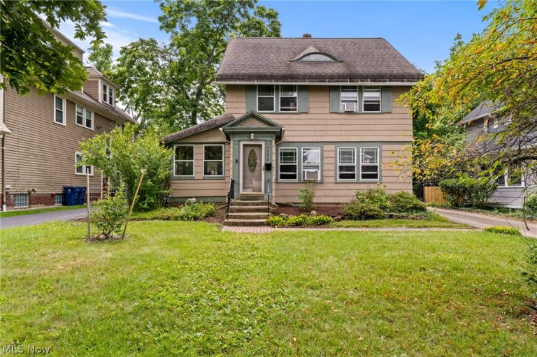 3322 Fairfax Road, Cleveland Heights, OH, 44118