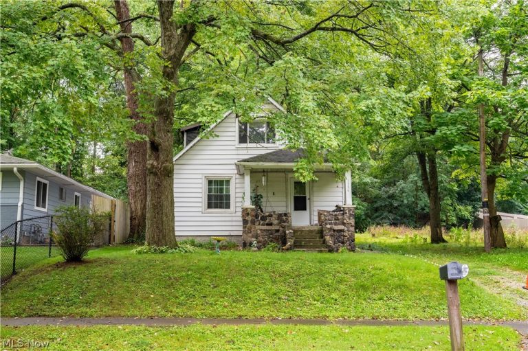 1336 Sparhawk Avenue, Akron, OH, 44305