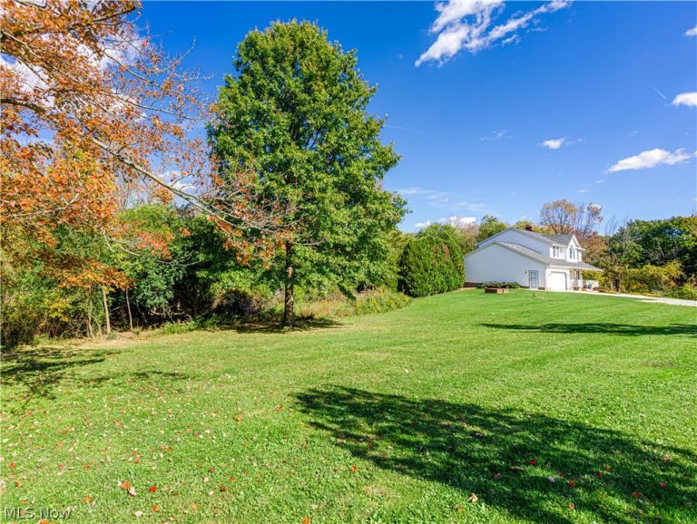 411 Dillon Road, Akron, OH - Photo 2