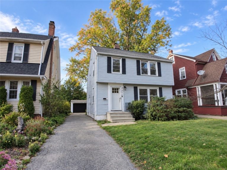 3867 Northampton Road, Cleveland Heights, OH - Photo 2
