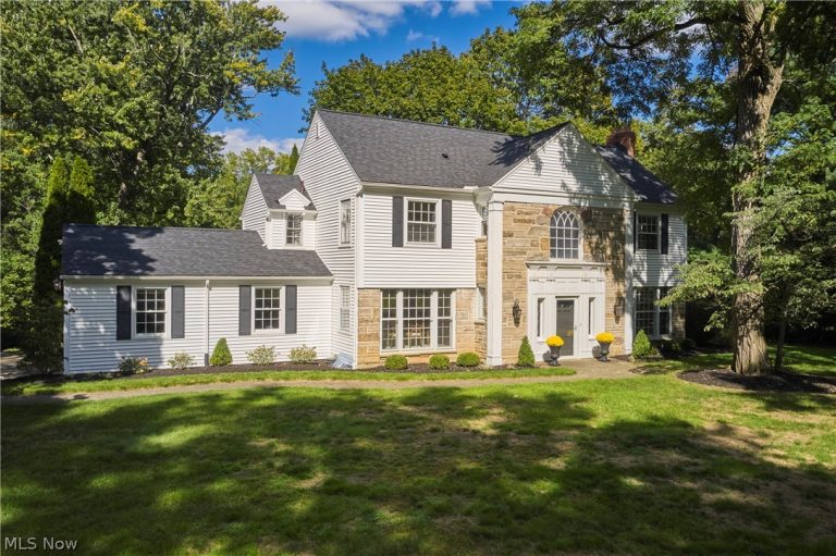 2345 Chatham Road, Akron, OH, 44313