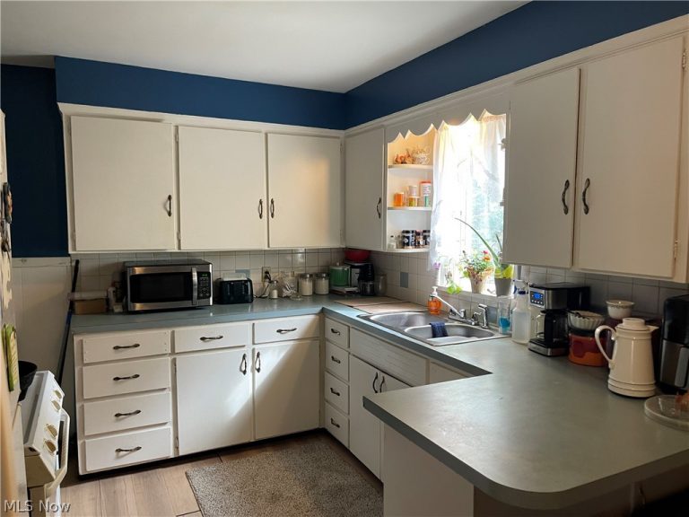 710 Clearview Avenue, Akron, OH - Photo 4