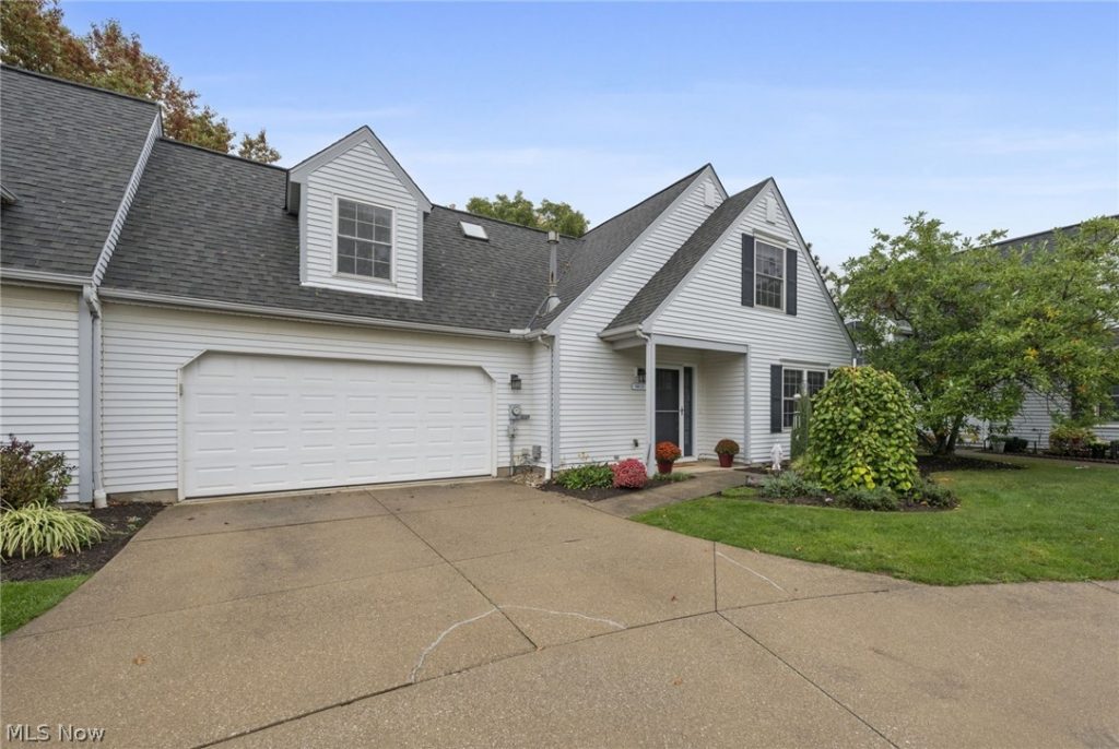14635 Settlers Way #159, Strongsville, OH