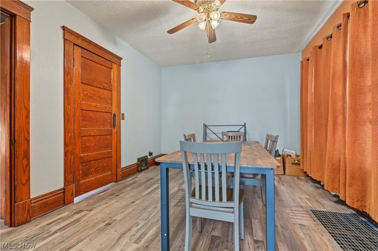 323 Prospect Street, Girard, OH - Photo 6