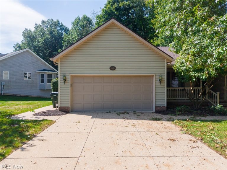 4606 Country Ln, Wooster, OH - Photo 3
