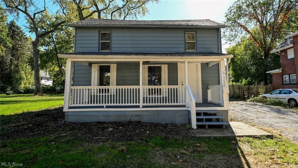 260 York Street, Akron, OH