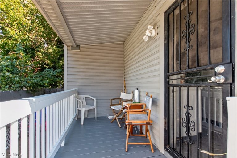 10741 Churchill Avenue, Cleveland, OH - Photo 2