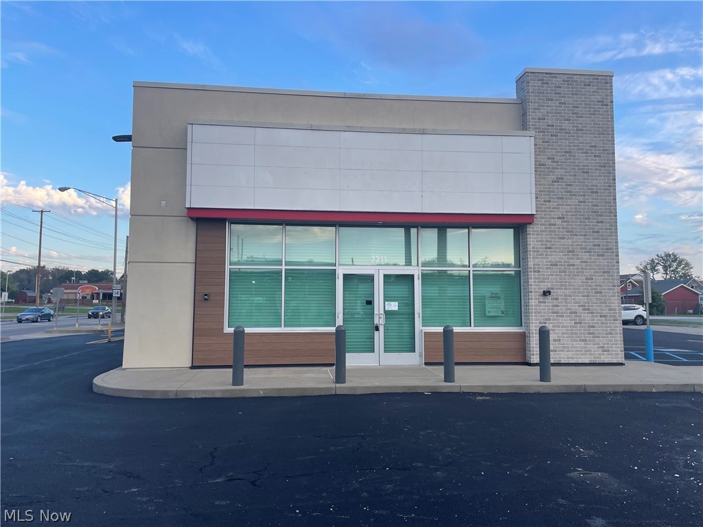 2211 Pike Street, Parkersburg, WV