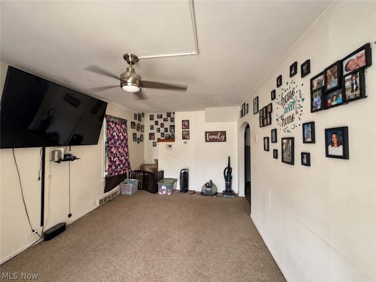 2574 Mount Vernon Avenue, Youngstown, OH - Photo 2