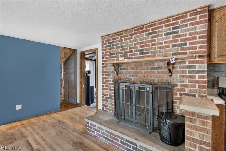 598 Randolph Road, Mogadore, OH - Photo 8