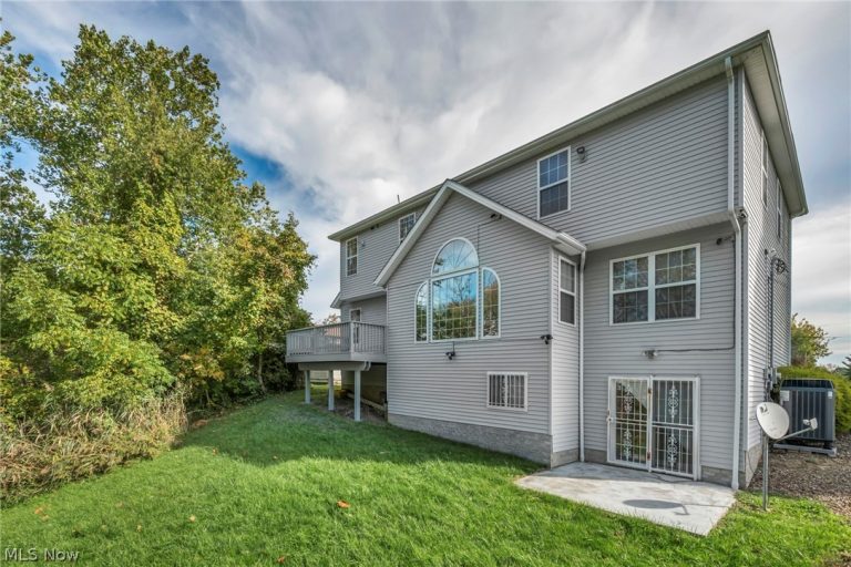 7278 Kentucky Drive, Bedford, OH - Photo 8