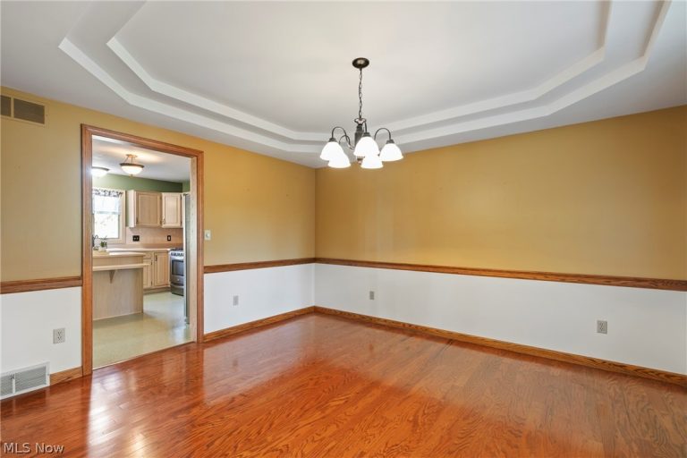7902 Kerrybrooke Trail, Poland, OH - Photo 3