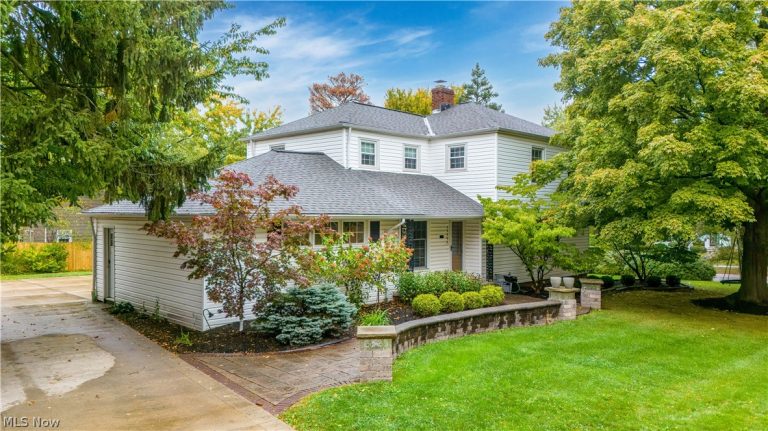 23299 Shelburne Road, Shaker Heights, OH, 44122