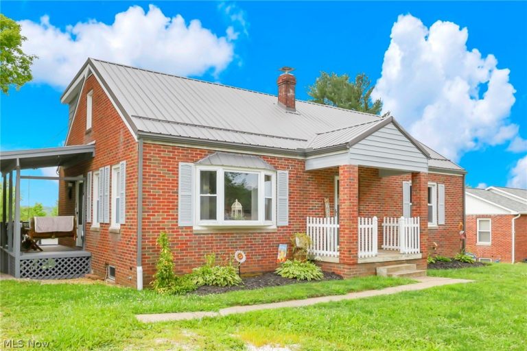 5966 Fairdale Drive, Cambridge, OH - Photo 3