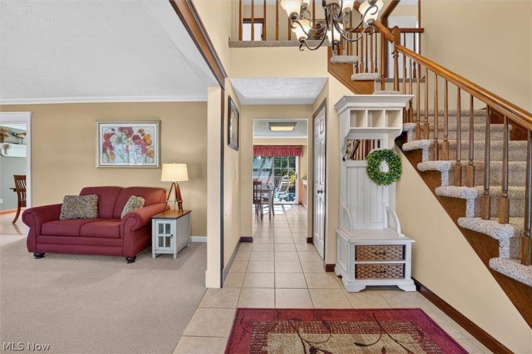 17167 Misty Lake Drive, Strongsville, OH - Photo 8