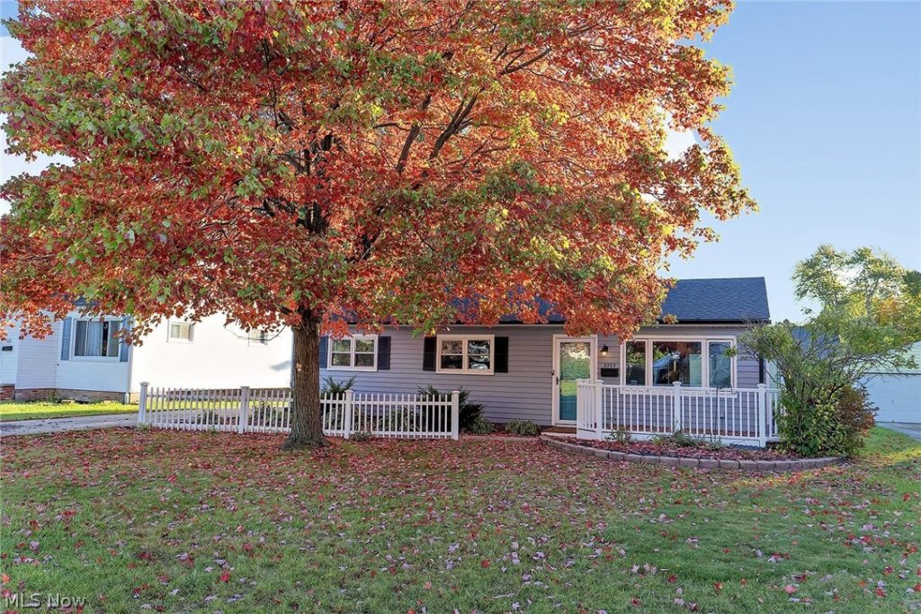 5573 Decker Road, North Olmsted, OH
