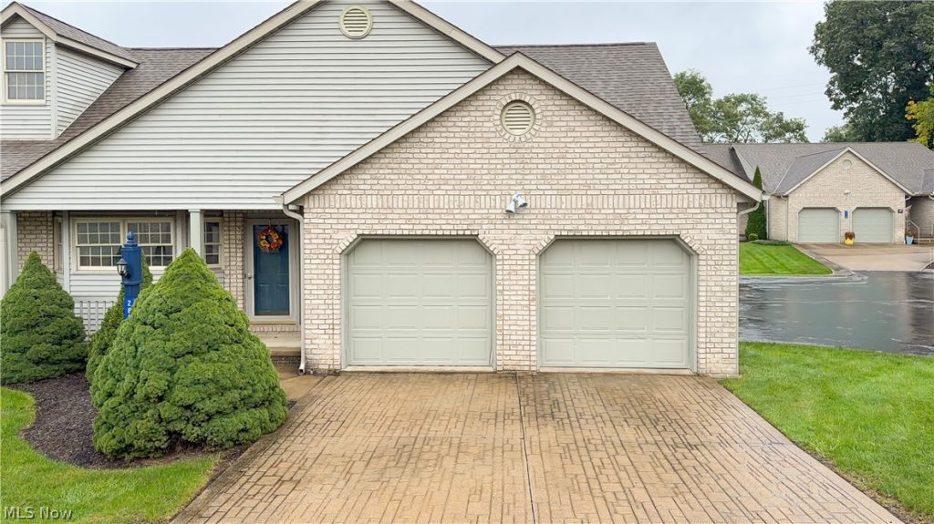 2850 Sherwood Avenue, Massillon, OH