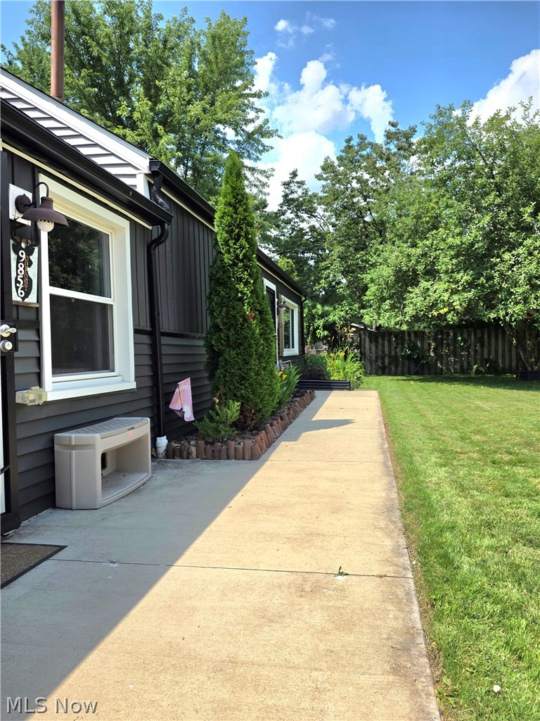 9856 Dupont Drive, Columbia Station, OH - Photo 3