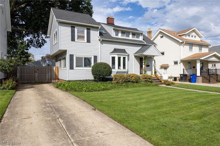 17200 Elsienna Avenue, Cleveland, OH - Photo 2