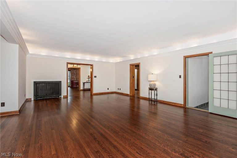 18420 Shelburne Road, Shaker Heights, OH - Photo 6