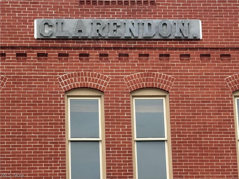102 Main Street, St Clairsville, OH - Photo 2