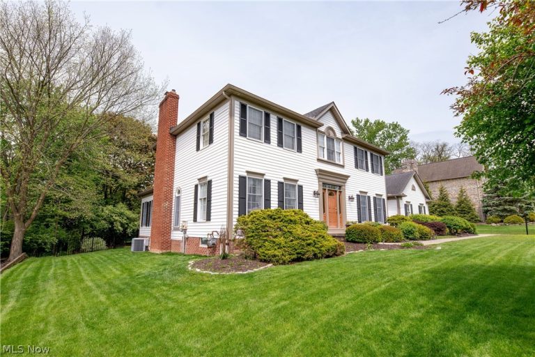 23 Brandywine Drive, Hudson, OH - Photo 2