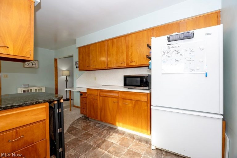 2437 Graustark Path, Wooster, OH - Photo 4