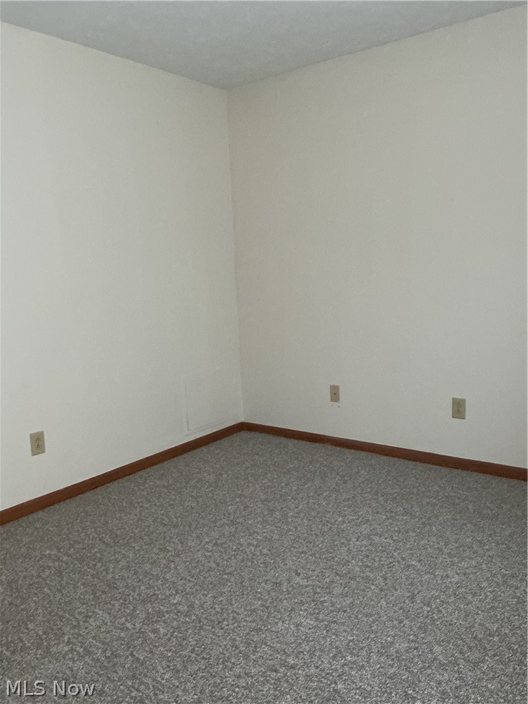 2832 Benford Lane, Youngstown, OH - Photo 8