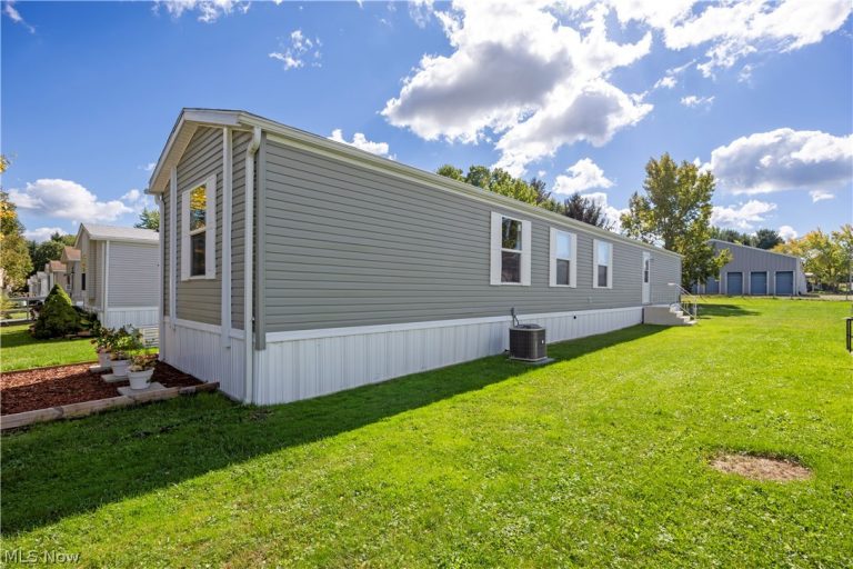 5974 Cleveland Rd #9, Wooster, OH - Photo 2
