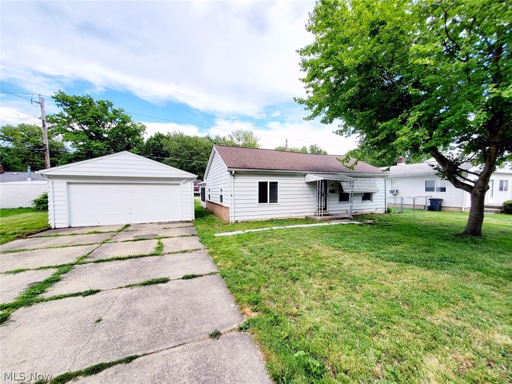 483 Campers Drive, Eastlake, OH