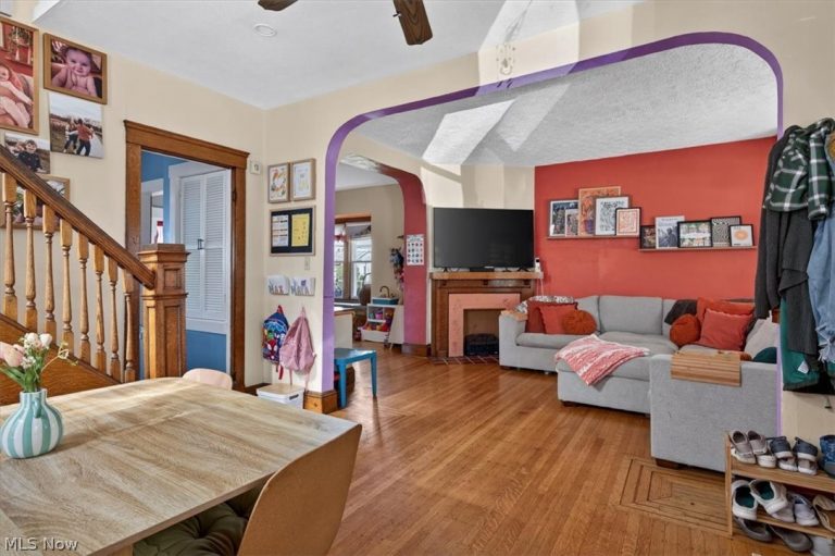 1528 Lauderdale Avenue, Lakewood, OH - Photo 8