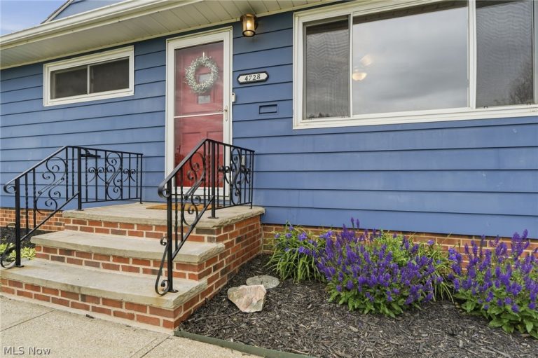 4728 Brookhigh Drive, Brooklyn, OH - Photo 2