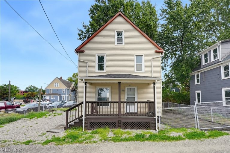 529 Hazel Place, Akron, OH, 44304