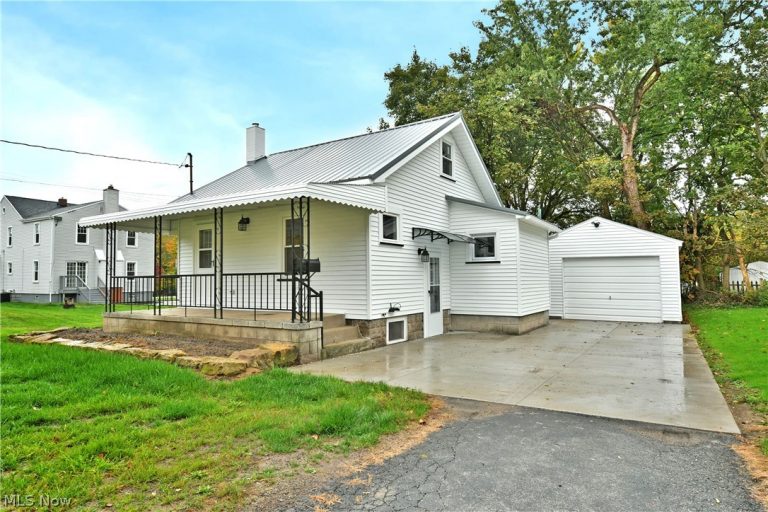 5 Delaware Avenue, Poland, OH - Photo 2