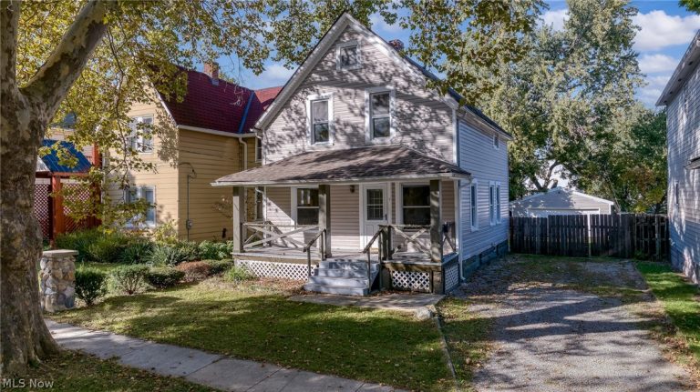 4012 Bucyrus Avenue, Cleveland, OH, 44109