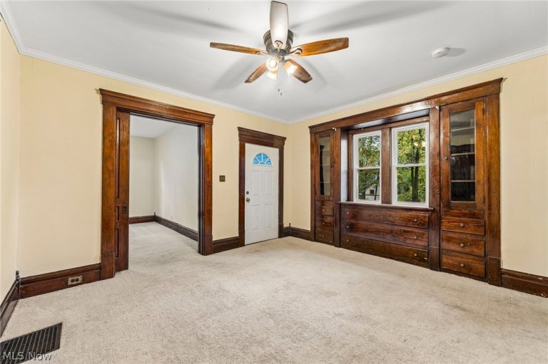 160 Valley Street, Akron, OH - Photo 5