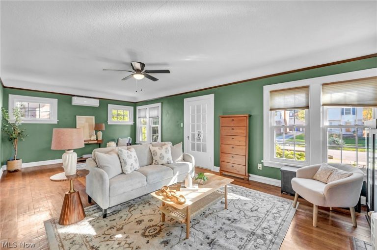 3561 Tullamore Road, University Heights, OH - Photo 8