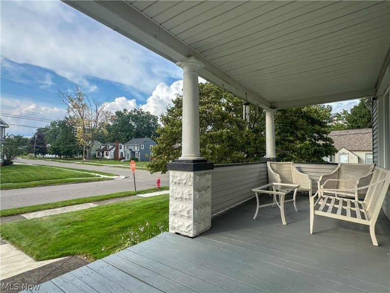 78 Helen Avenue, Niles, OH - Photo 2