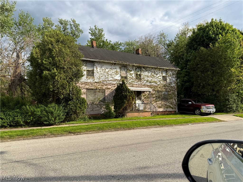 14720 Saranac Road, Cleveland, OH