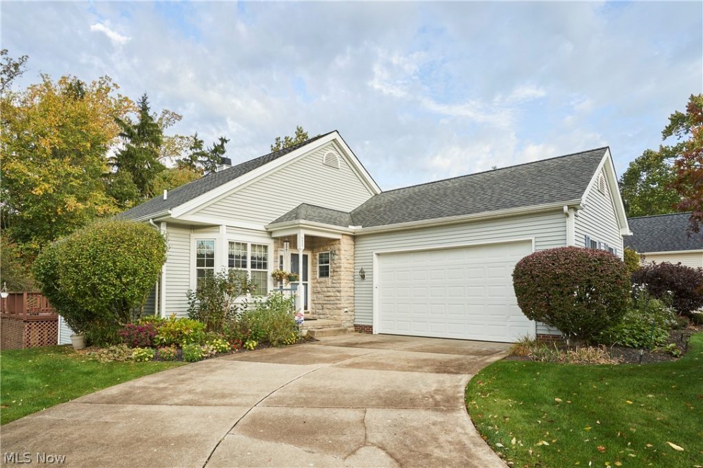 8688 Parkside Drive, Northfield, OH