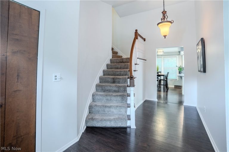 57 Woodhollow Drive, Brunswick, OH - Photo 6