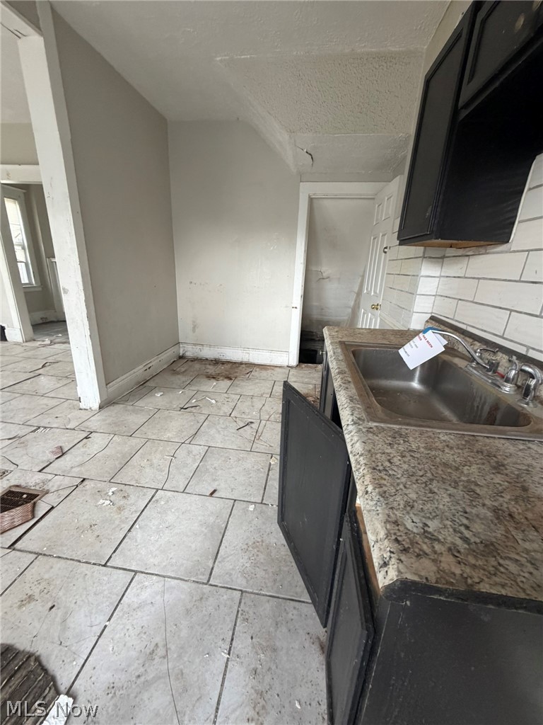 2082 98th Street, Cleveland, OH - Photo 4