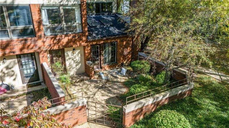 2595 Moreland Boulevard #106, Shaker Heights, OH - Photo 3
