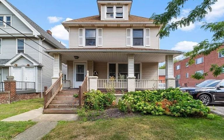 12913 Larchmere Boulevard, Shaker Heights, OH, 44120
