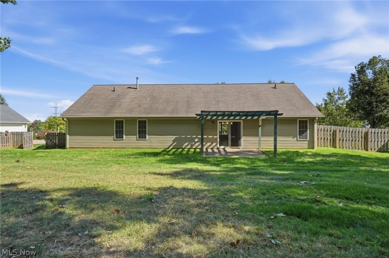 8912 Isabelle Lane, Macedonia, OH - Photo 5