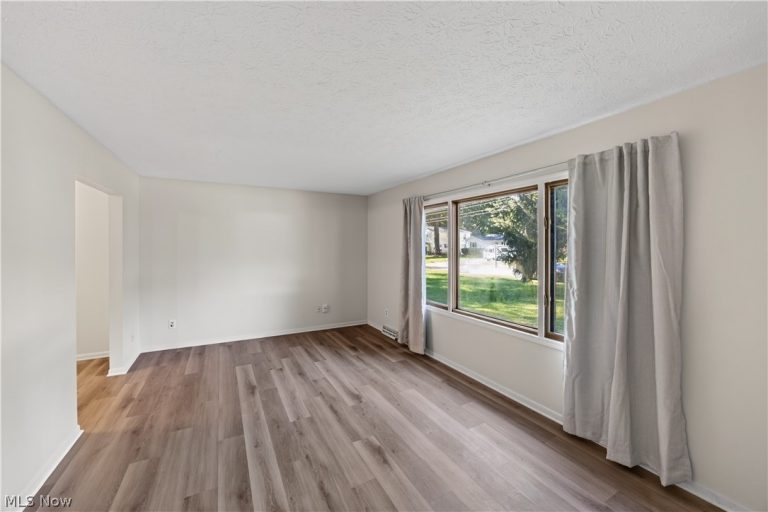 3367-3371 Hiwood Avenue, Stow, OH - Photo 8