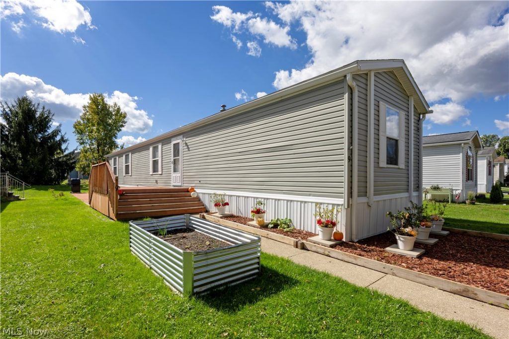 5974 Cleveland Rd #9, Wooster, OH