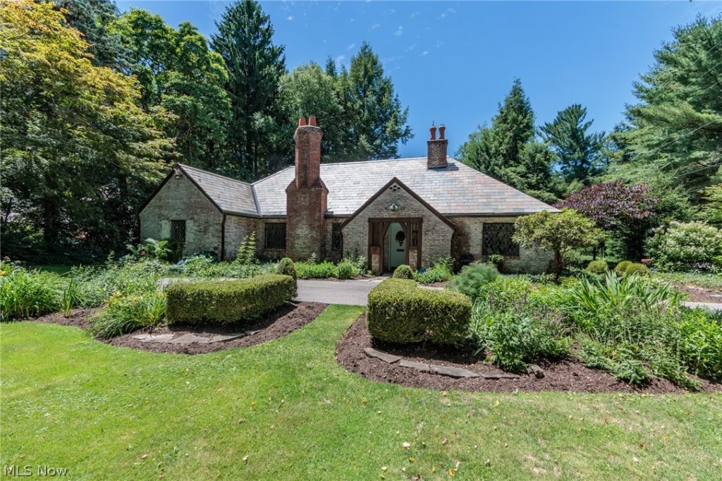 70 White Pond Drive, Akron, OH